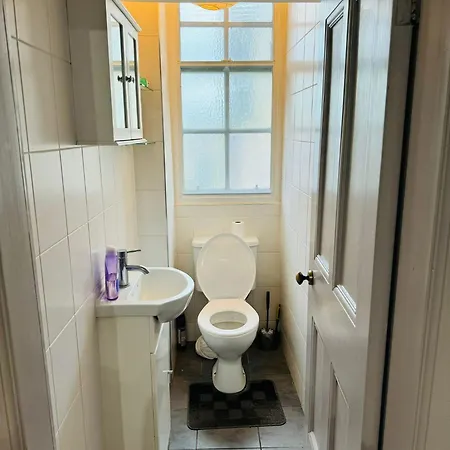Cozy Edinburgh Apartment Escape Exterior photo