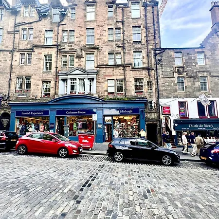Cozy Edinburgh Apartment Escape Exterior photo